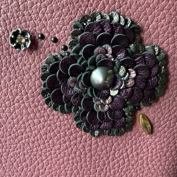 🌸❤️🌸 COACH PINK WRISTLET WITH FLORAL EMBELLISHMENT 🌸❤️🌸 - Picture 5 of 16